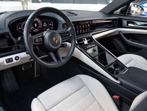 Slate Grey Neo 2025 Porsche Panamera 4