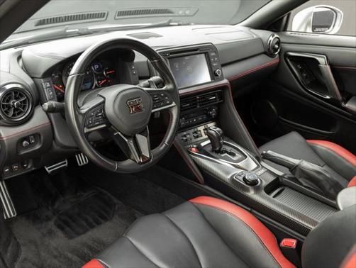 2018 Nissan GT-R Track Edition