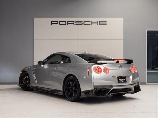 2018 Nissan GT-R Track Edition