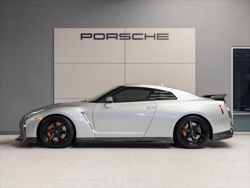 2018 Nissan GT-R Track Edition