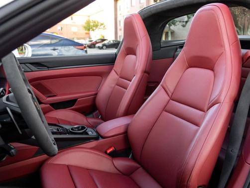 2024 Porsche 911 Targa 4 GTS