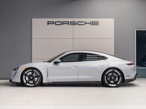 2022 Porsche Taycan 4S