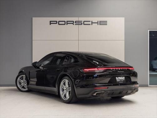 2021 Porsche Panamera Base (PDK)