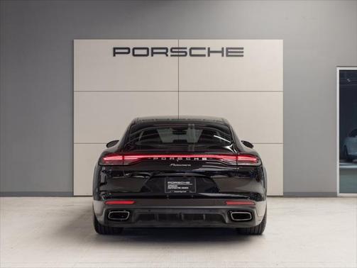 2021 Porsche Panamera Base (PDK)