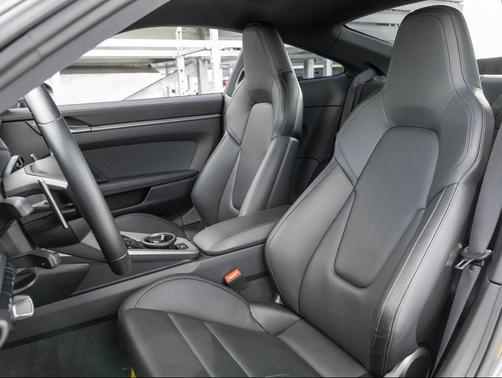 2024 Porsche 911 Carrera