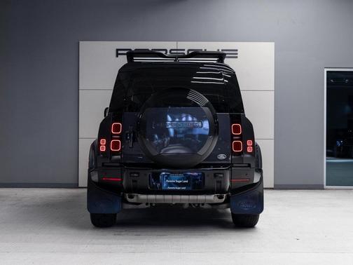 2023 Land Rover Defender 110 X-Dynamic SE