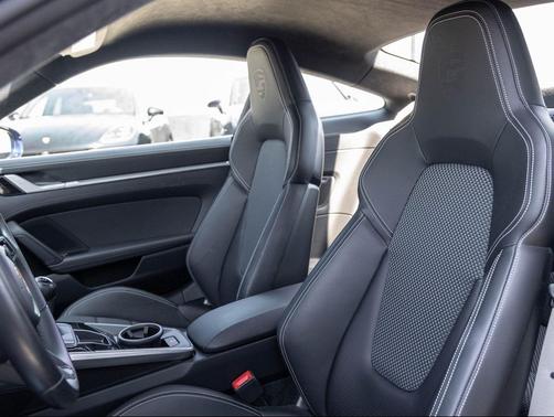 2021 Porsche 911 Carrera S