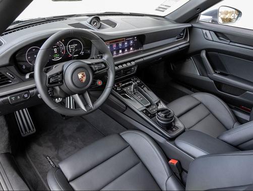 2026 Porsche 911 Carrera GTS