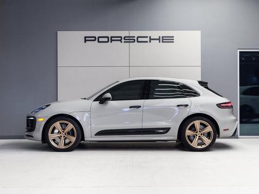 Chalk 2024 Porsche Macan Macan GTS