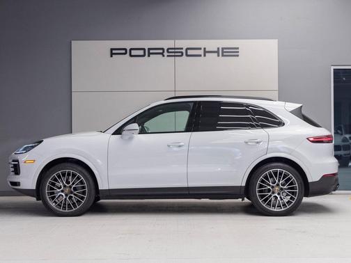 2022 Porsche Cayenne S