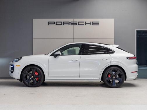 2025 Porsche Cayenne S