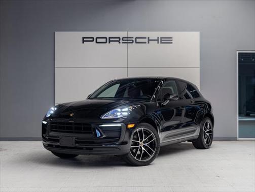 2022 Porsche Macan Base