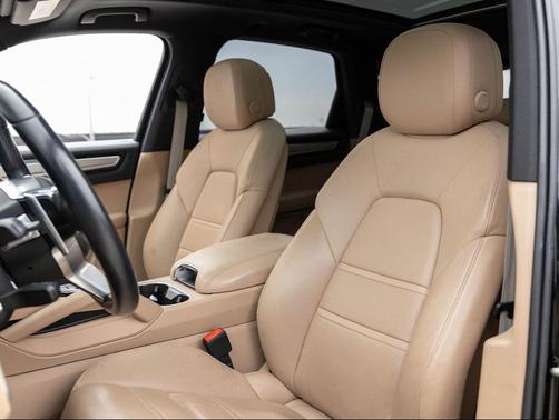 2022 Porsche Cayenne Platinum Edition