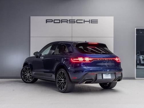 2022 Porsche Macan 