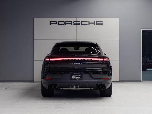 2025 Porsche Cayenne S