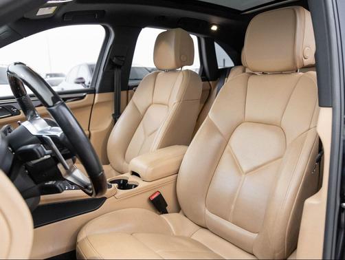 2018 Porsche Macan S
