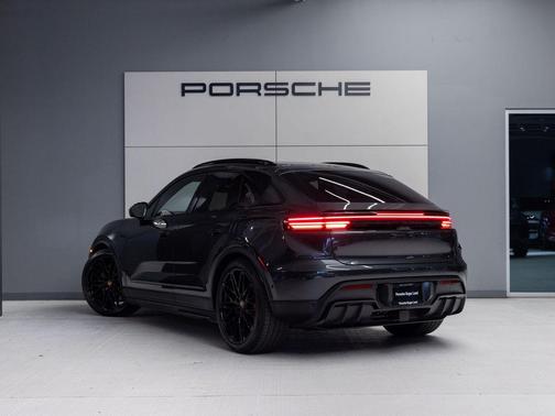 Volcano Grey Metallic 2026 Porsche Macan Macan Electric GTS