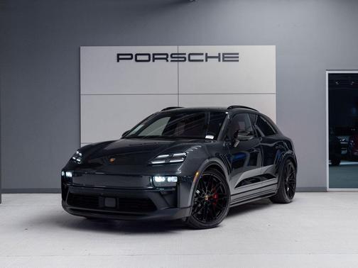 Volcano Grey Metallic 2026 Porsche Macan Macan Electric GTS