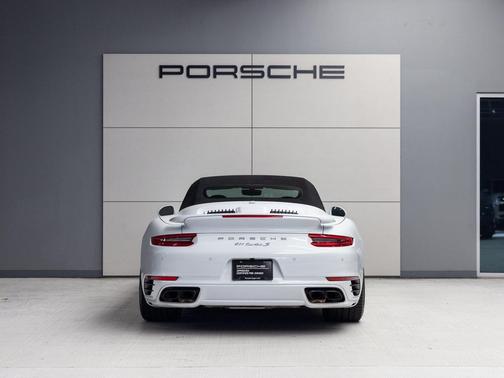 2019 Porsche 911 Turbo