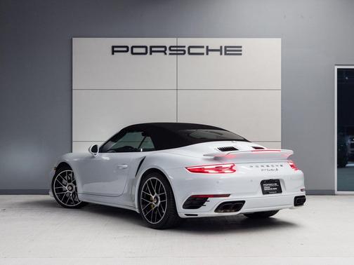 2019 Porsche 911 Turbo