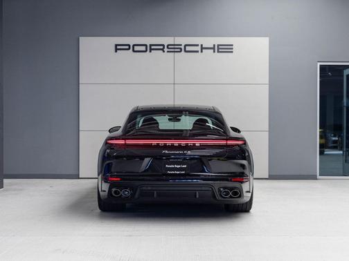 2026 Porsche Panamera 4S E-Hybrid