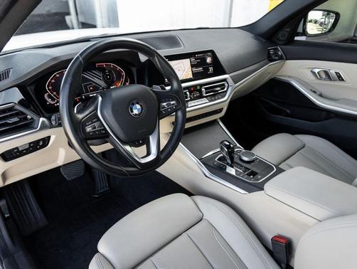 2022 BMW 330 330i