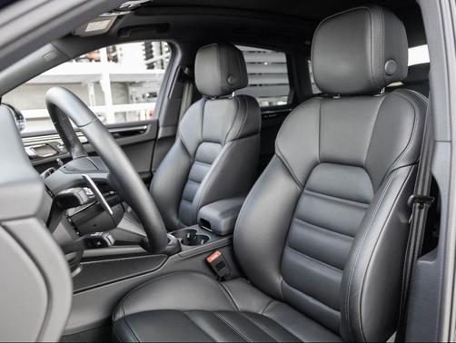 2026 Porsche Macan T