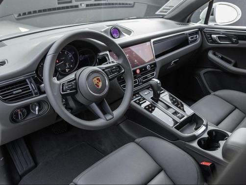 2025 Porsche Macan T