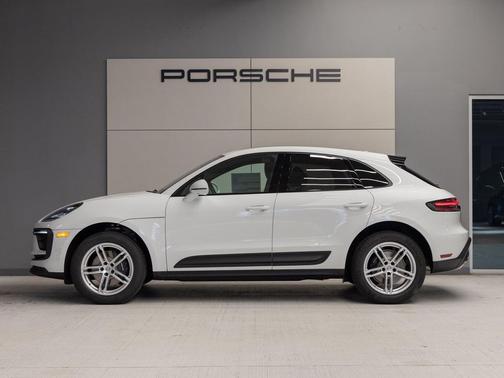 2025 Porsche Macan T
