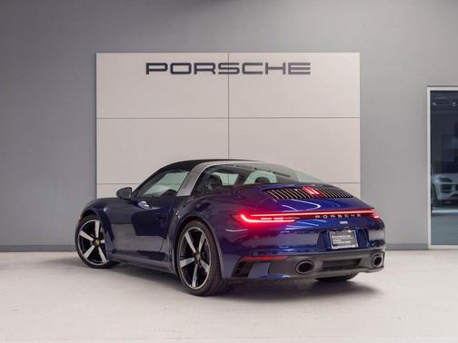 2024 Porsche 911 Targa 4 GTS