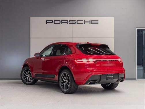 2023 Porsche Macan Base