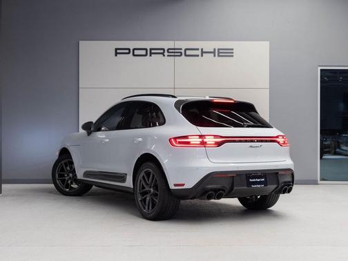 2024 Porsche Macan T