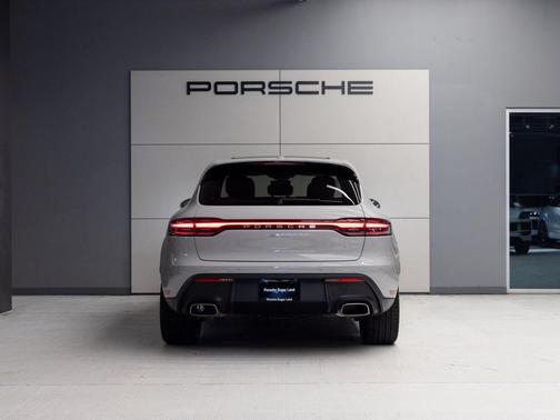 Chalk 2026 Porsche Macan Macan