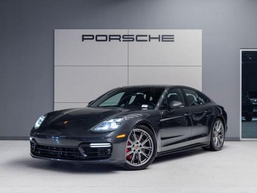 2023 Porsche Panamera GTS