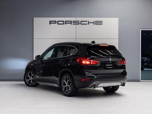 Jet Black 2018 BMW X1 sDrive28i