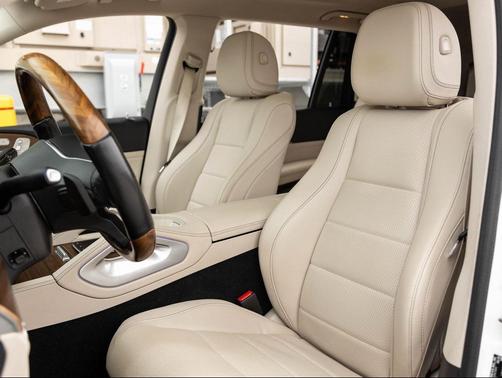 2022 Mercedes-Benz GLS 450 4MATIC