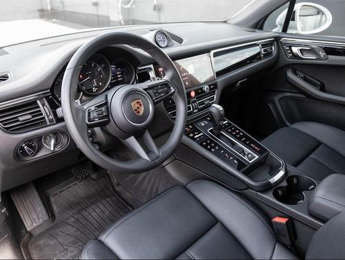 2024 Porsche Macan 