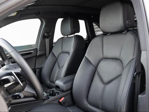 2024 Porsche Macan 