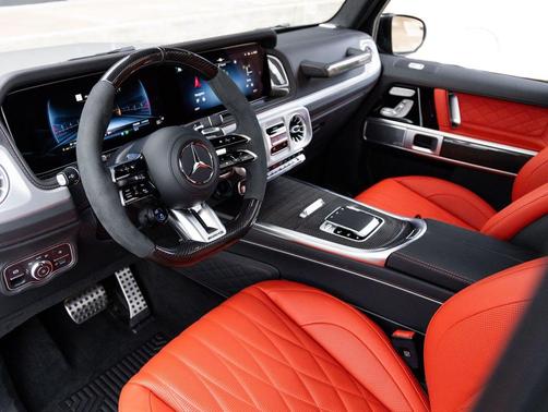 MANUFAKTUR Arabian Grey 2026 Mercedes-Benz AMG G 63 G 63 AMG