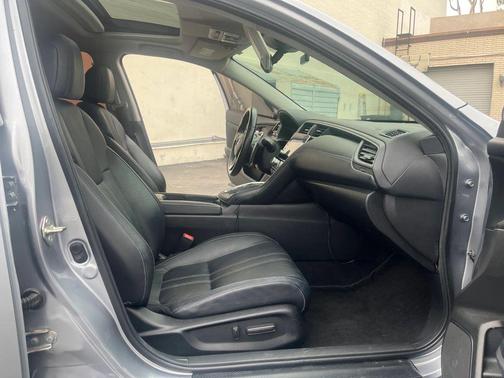 2019 Honda Insight Touring
