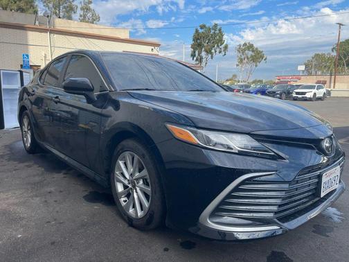 2022 Toyota Camry LE