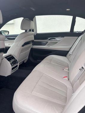 2016 BMW 740 740i Sedan 4D