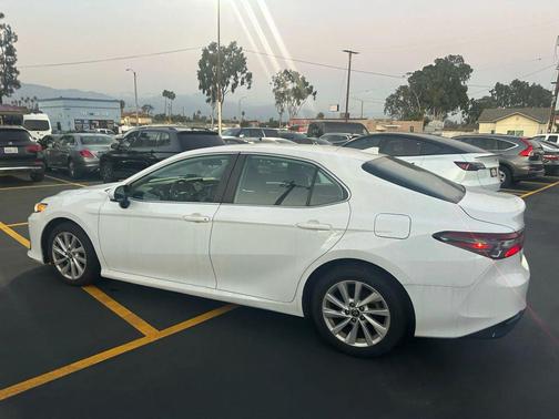 2022 Toyota Camry LE