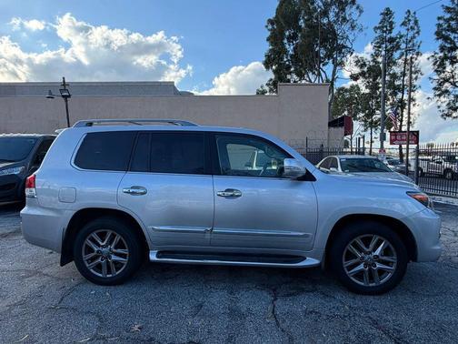 2015 Lexus LX 570 Base