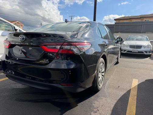 2022 Toyota Camry LE