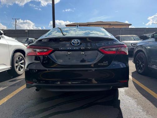 2022 Toyota Camry LE