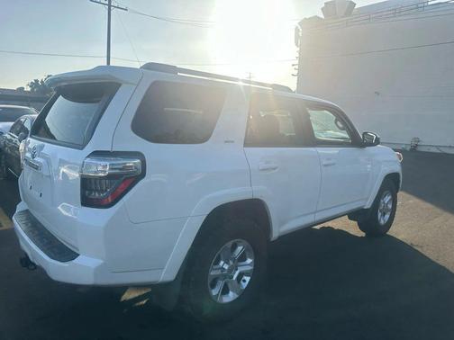 2022 Toyota 4Runner SR5