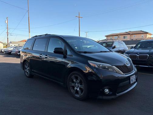 2015 Toyota Sienna SE