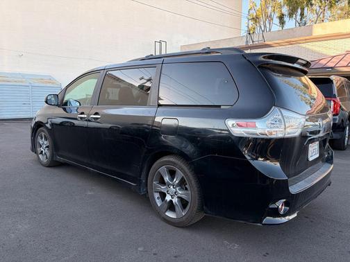 2015 Toyota Sienna SE