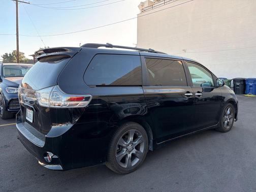2015 Toyota Sienna SE